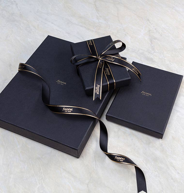 Classic Stitch Soft Large Zip Leather Wallet - Image 5
