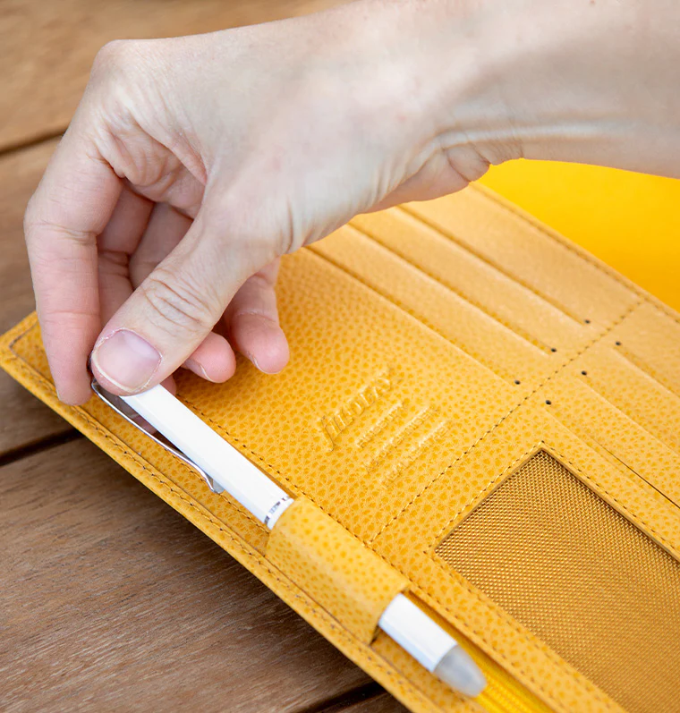 Finsbury A5 Leather Organizer - Image 23